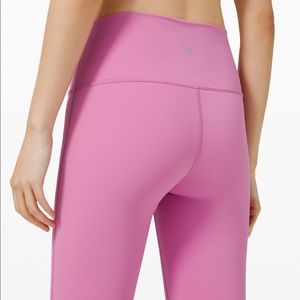 ❌SOLD❌ Lululemon Wunder Under HR tight 25” (8)